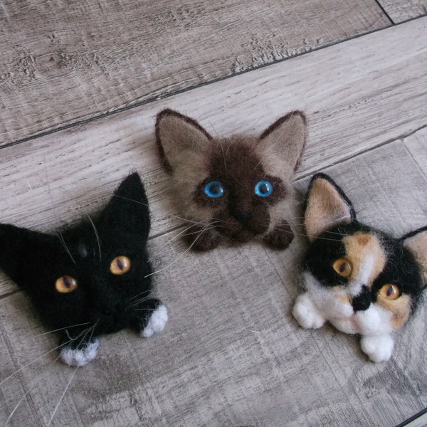 Chat de broche, chat personnalisé de portrait d’animal familier, chat de feutre d’aiguille, portrait de chat, feutre de chat, décor