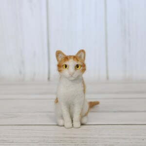 Anpassat husdjursporträtt tovad katt, minnesporträtt av katt, liten kattunge, miniatyr tovad katt, tovad djurkatt bild 6