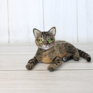 Anpassat husdjursporträtt tovad katt, minnesporträtt av katt, liten kattunge, miniatyr tovad katt, tovad djurkatt bild 4