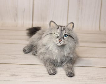 Custom pet portrait felted cat, gift for cat lovers, pet portrait cat memorial, miniature cat portrait, pet replica kitten