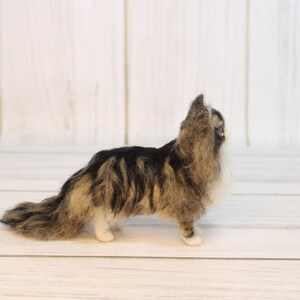 Anpassat husdjursporträtt tovad katt, minnesporträtt av katt, liten kattunge, miniatyr tovad katt, tovad djurkatt bild 8