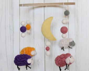 Mobile baby, mobile with felted sheep, animal mobile, mobile felt lambs
