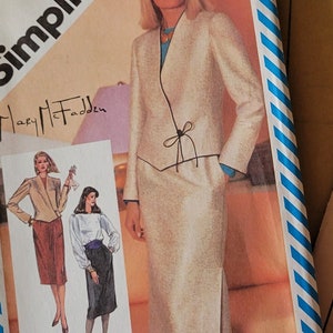 Skirt Sewing Patterns Womens Blouses Skirts & Lined Jacket, Vintage Mary McFadden Simplicity Patterns 6039 Print 1983, Misses Size 10 Uncut