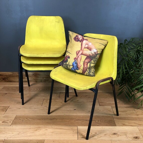 Retro Old School Chairs Set Of 4 Vintage yellow Plastic Mid Century