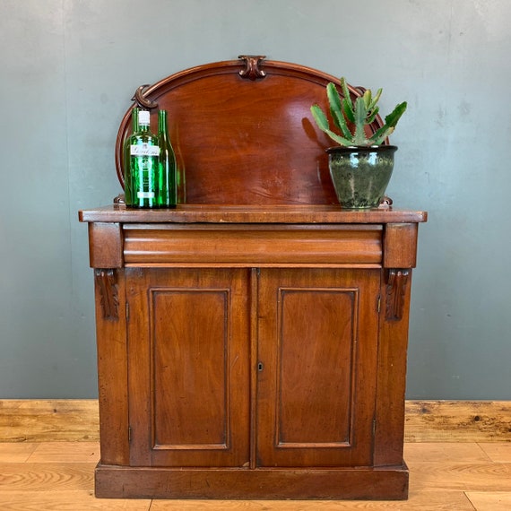 Antique Mahogany Sideboard Buffet Server Cupboard Storage Drawers Rustic