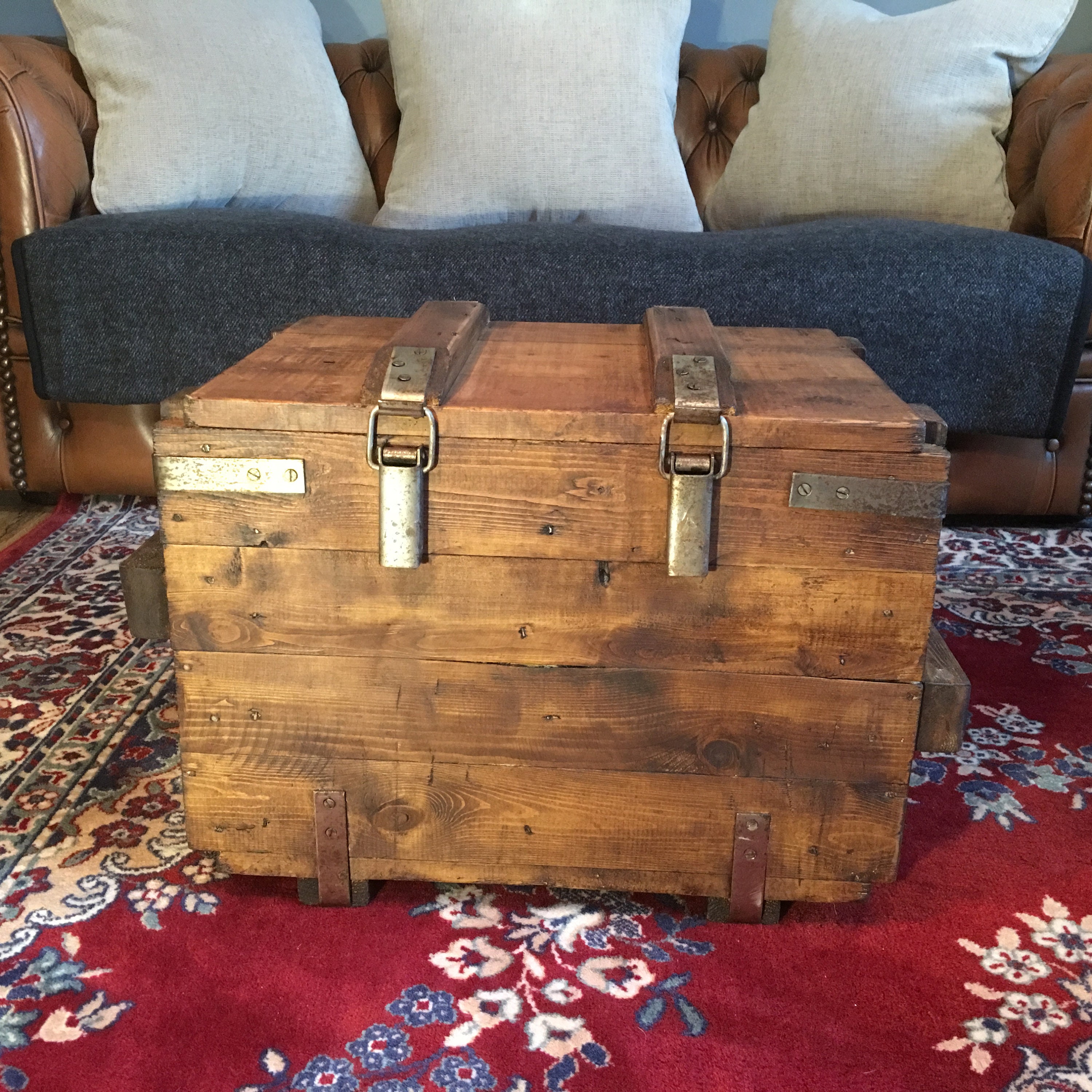 Vintage Reclaimed wooden rustic Trunk Chest Box Coffee Table industrial chic