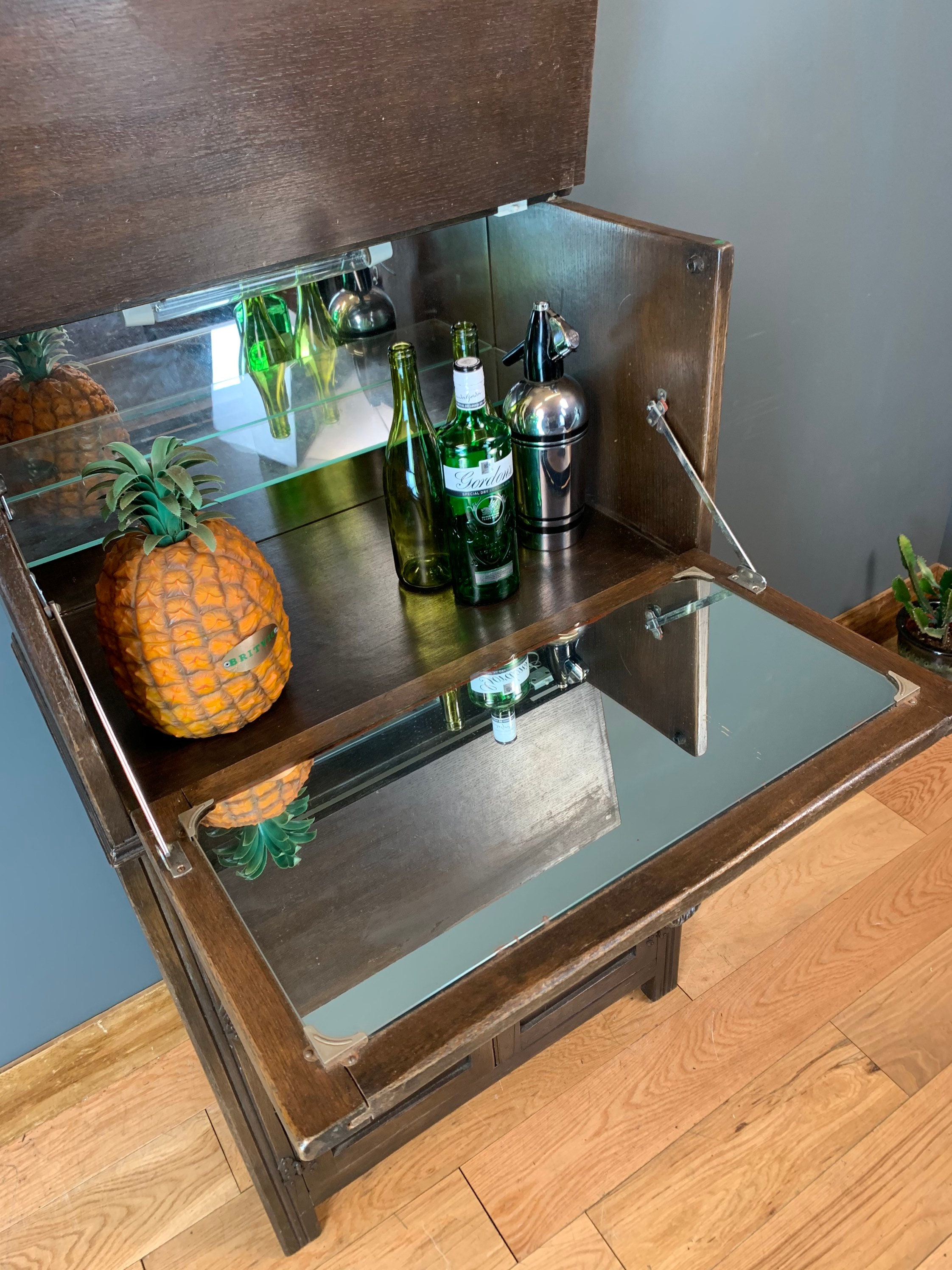 Do Cabinet Makers Make Furniture