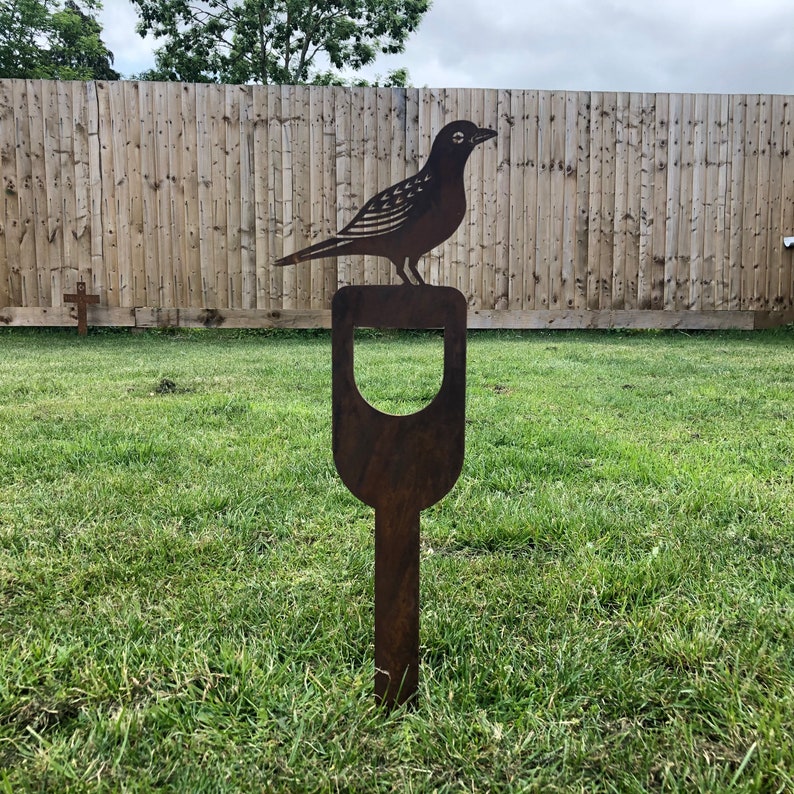 BLACKBIRD ON a SPADE Bird Garden ornament garden statue Etsy