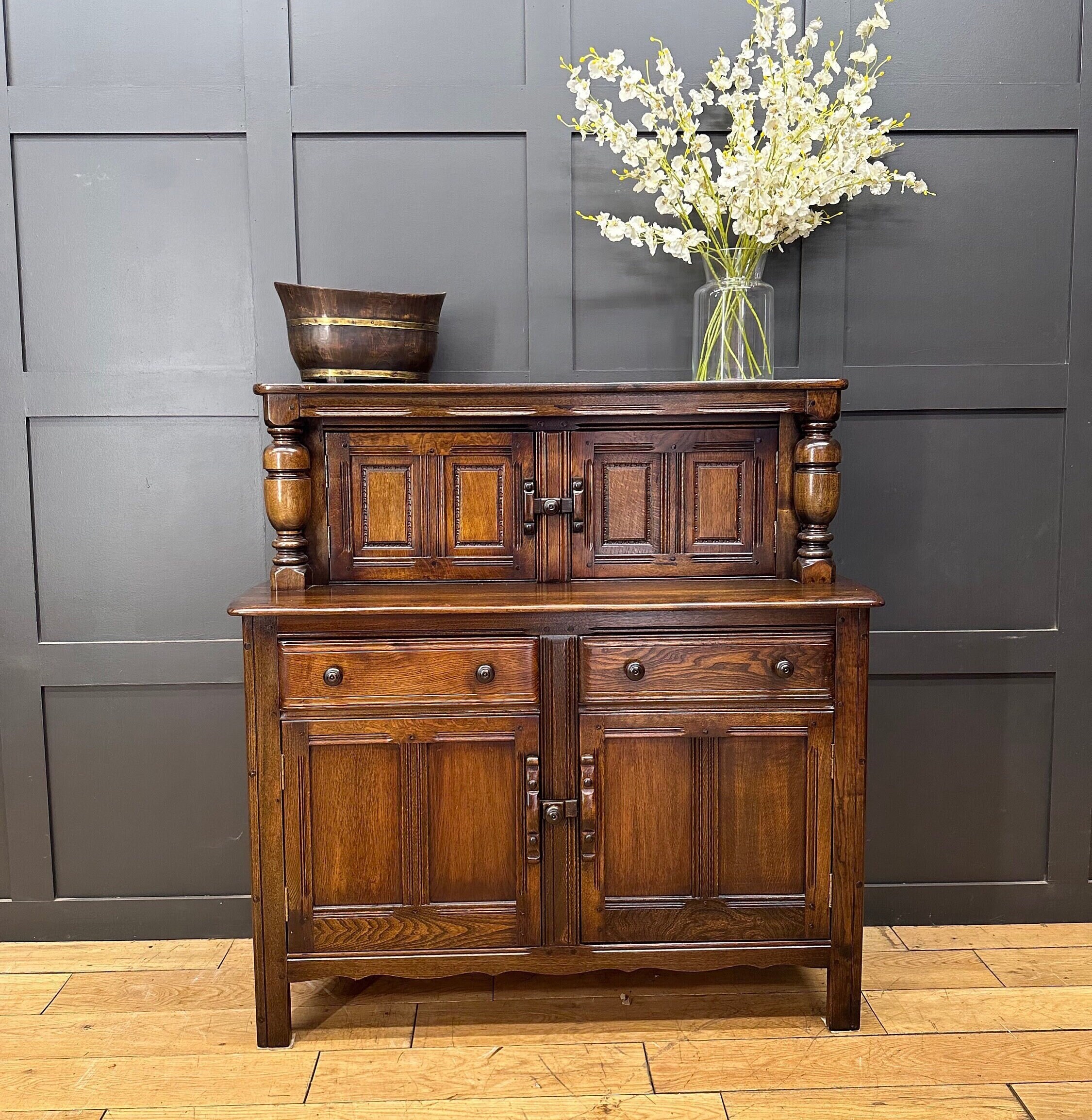 Ercol old 2024 colonial dresser