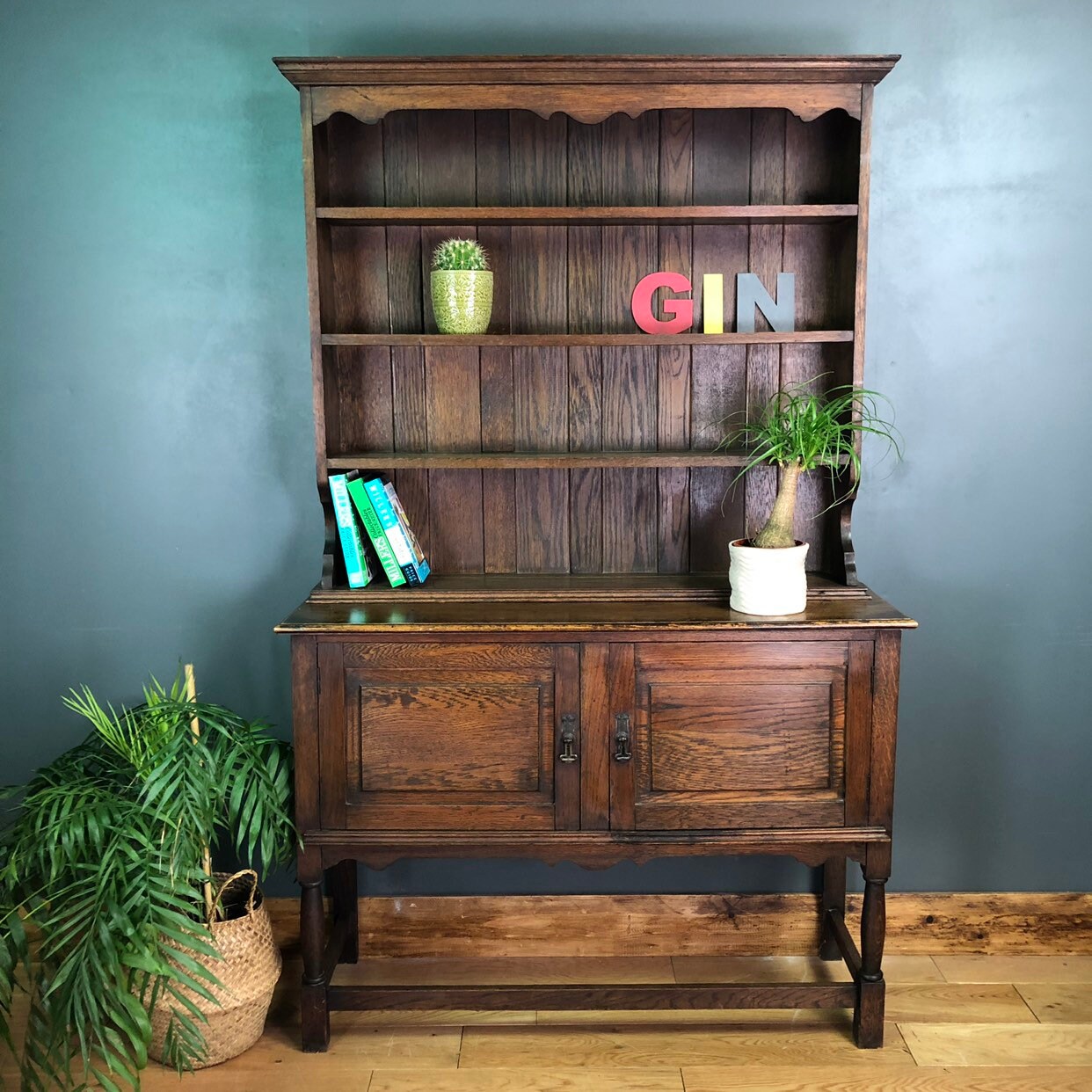Vintage Antique Oak Welsh Dresser Shelves Display Cabinet Cupboard