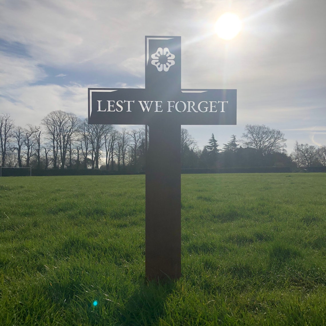GARDEN DECORATION Lest We Forget CROSS Army Silhouette | Etsy