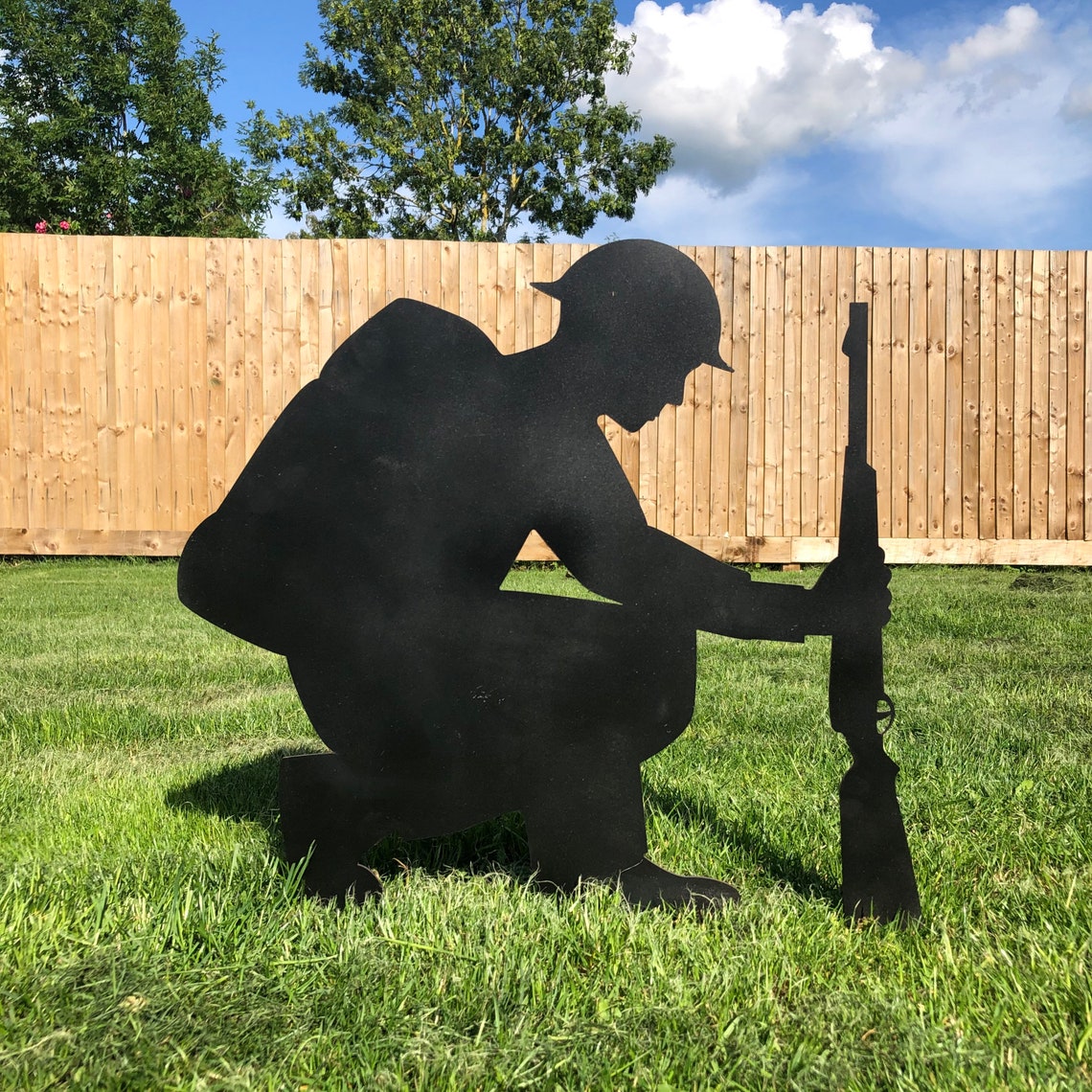 Metal Lest We KNEELING ARMY SOLDIER Silhouette Garden Etsy