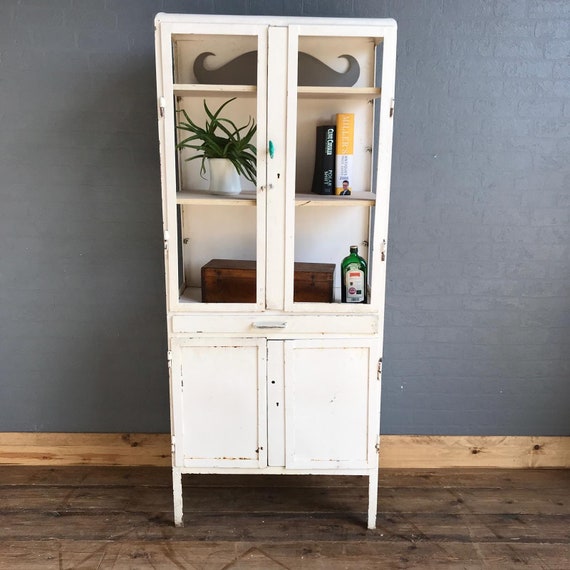 Vintage Hospital Medical Drinks Cabinet Metal Industrial Kitchen Bathroom C
