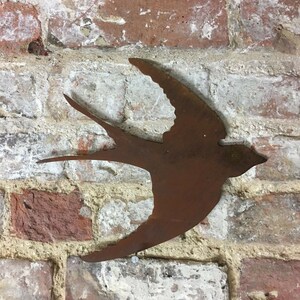 Rusty GARDEN SWALLOW  bird ORNAMENT  , Rusty Metal , Wall decor ,Garden feature , metal Bird , Animal sign , bird feature , bird ornament