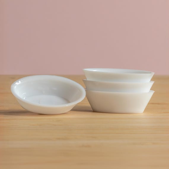 Weiße Miniatur Servierschüsseln oval: 4er Set (3 cm)