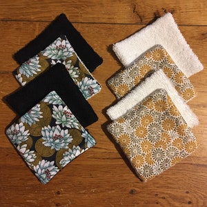 Washable makeup remover wipes made from cotton fabric and bamboo sponge