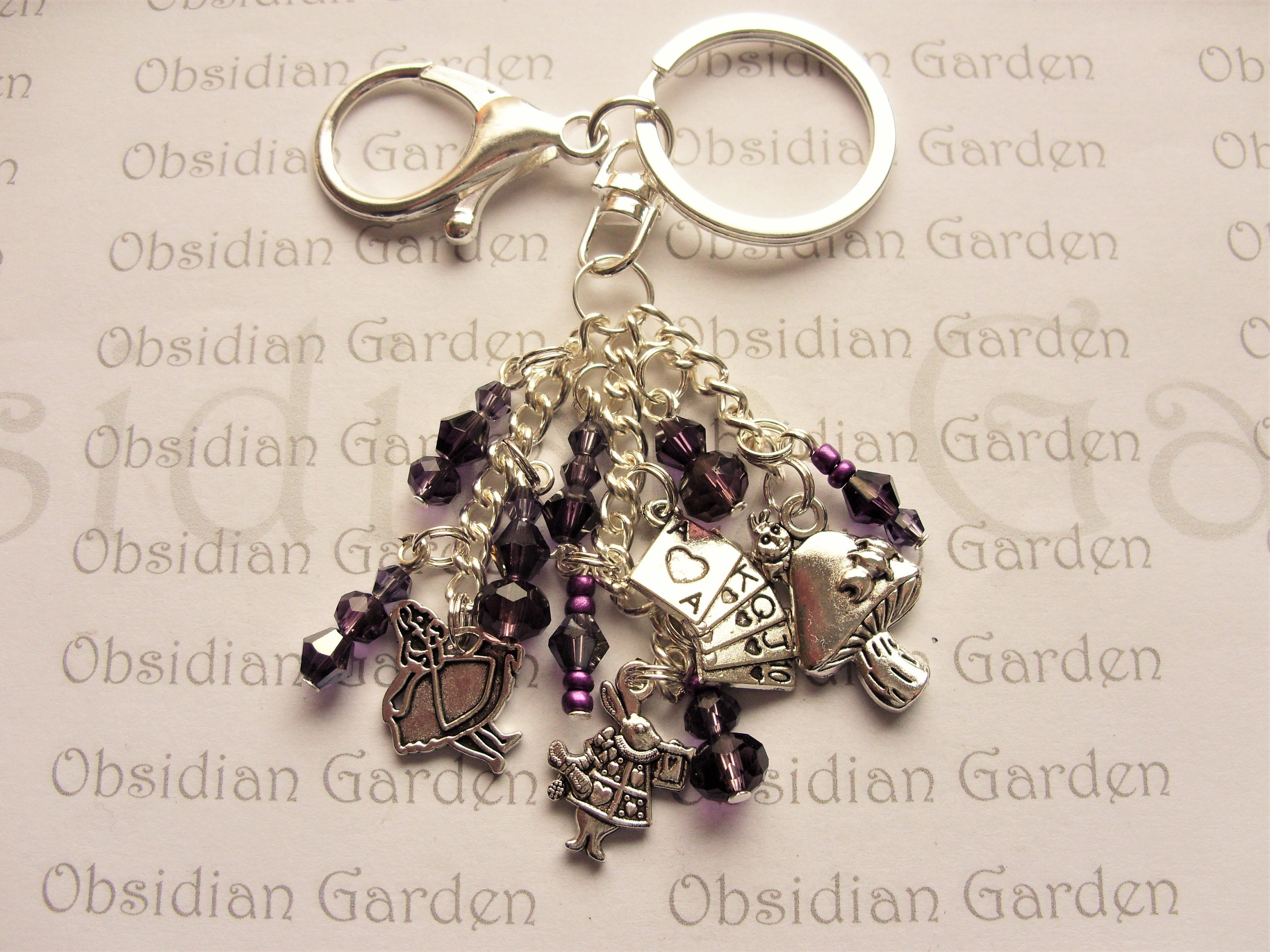 ALICE IN WONDERLAND THEME KEYRING WITH ORGANZA GIFT BAG 