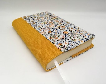 Cubierta de libro - Protector de libro reutilizable con estampado de flores y amarillo - Personalice con las medidas de sus libros