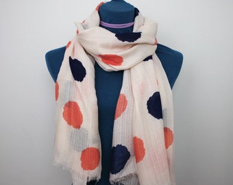 Écharpe à pois, écharpe de printemps, écharpe légère d’été, châle, cadeau de femmes, cadeau d’anniversaire, écharpe de femmes, cadeau de collègue, cadeau pour la maman,