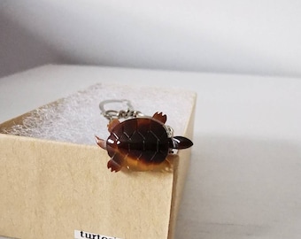 Vintage Tortoiseshell Turtle Tie Pin: Hand-Carved Japanese Craft