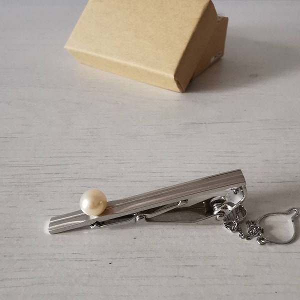 Vintage Japanese pearl tie clip, Vintage Sterling Silver pearl tie clip ps113bar