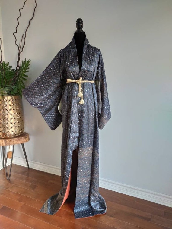 Vintage Silk Japanese kimono /navy tsukesage /Sil