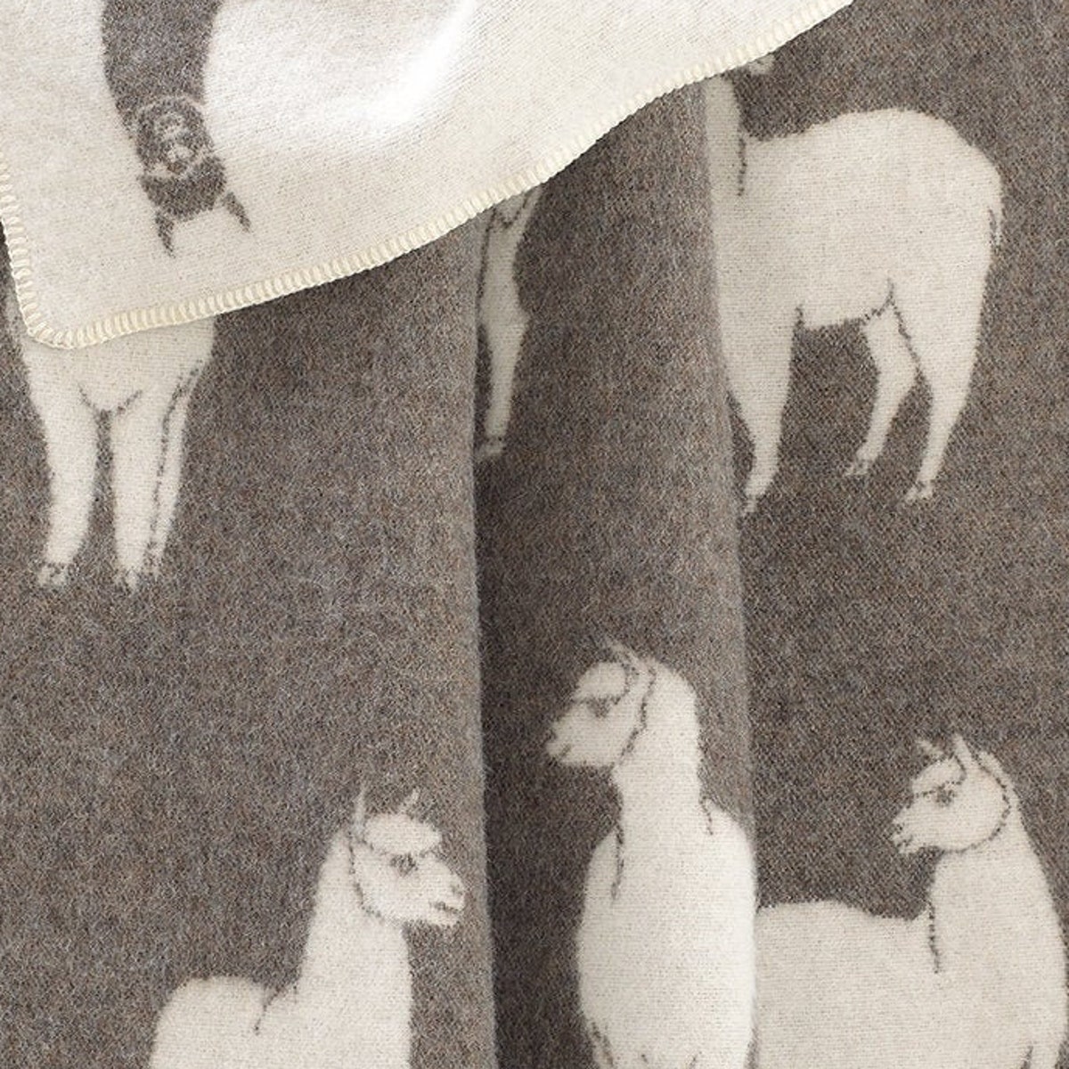 Real Wool Blanket With Reversible Alpaca Pattern - Etsy