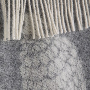 Mima Sheep Soft Grey Wool Throw Woven Soft Cozy Blanket made from Pure Wool Ideal as Bedspread, Housewarming Present image 6