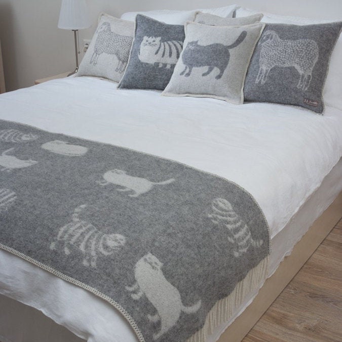 Catherine lansfield sheep sherpa fleece throw hotsell