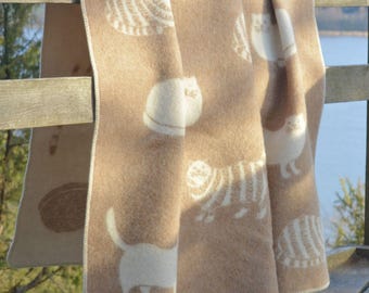 Brown Cat Wool Blanket | Made from Real Wool | Soft Brown and Off White Large Throw | Perfect Gift
