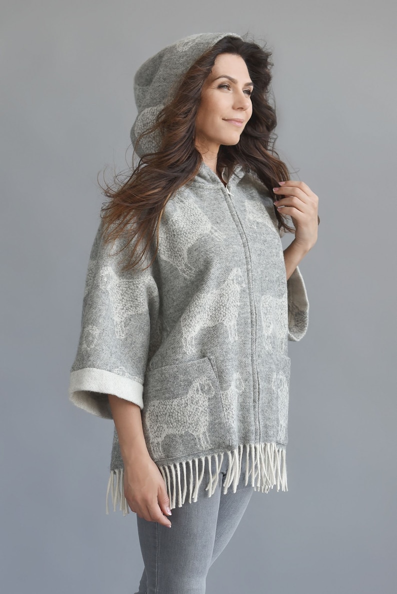 worm unlined wool with pockets with fringes off white jacket grey washable light wrap natural jj textile one size sheep coat