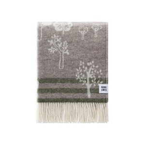 Woodland Wool Throw | Woven Blanket made from Recycled Merino Wool | Beige, Off-White and Green | Ideal for Housewarming Gift