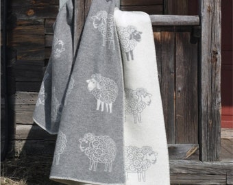 Sheep Beta Blanket with Reversible Pattern, Made from Real Wool, Large Soft Grey Throw Perfect for Chair, Bed & Sofa