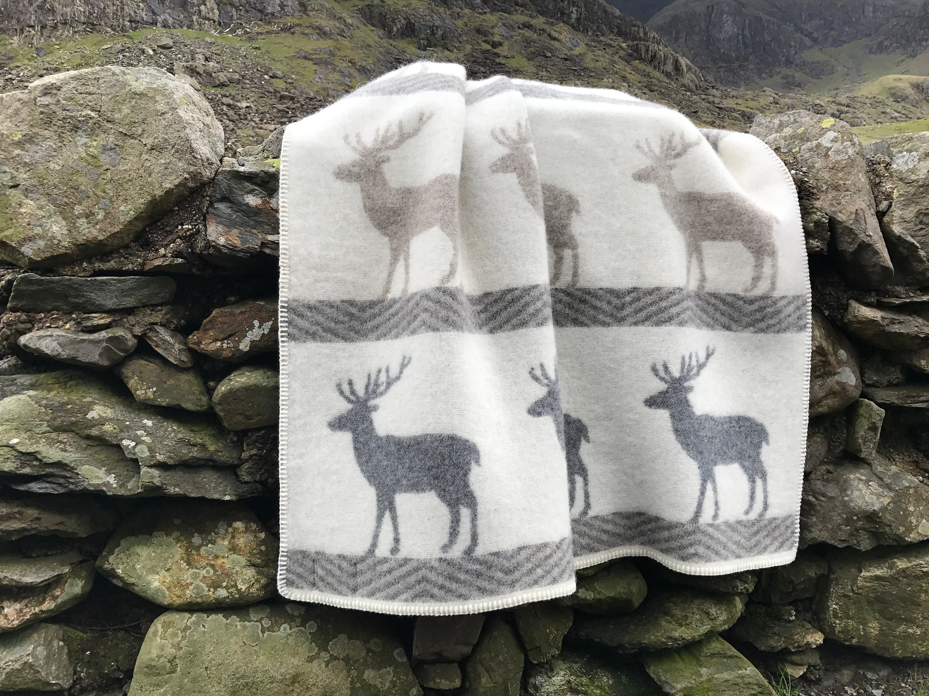 Deer Blanket Winter Wool Blanket Christmas Blanket Throw Etsy