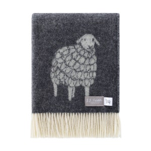Mima Sheep Charcoal Wool Throw | Woven Soft Black Cozy Blanket made from Pure Wool | Ideal as Bedspread, Housewarming Present