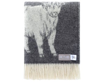 Soft Black Highland Cow Wool Throw | Woven from Pure Wool | Cosy Blanket