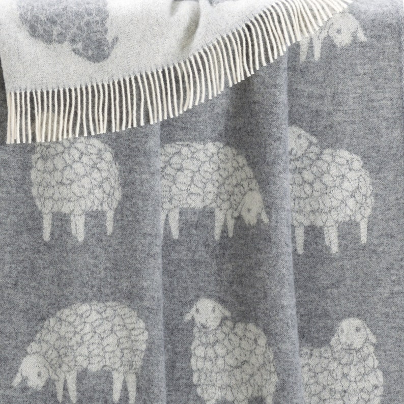 Mima Sheep Soft Grey Wool Throw Woven Soft Cozy Blanket made from Pure Wool Ideal as Bedspread, Housewarming Present image 4