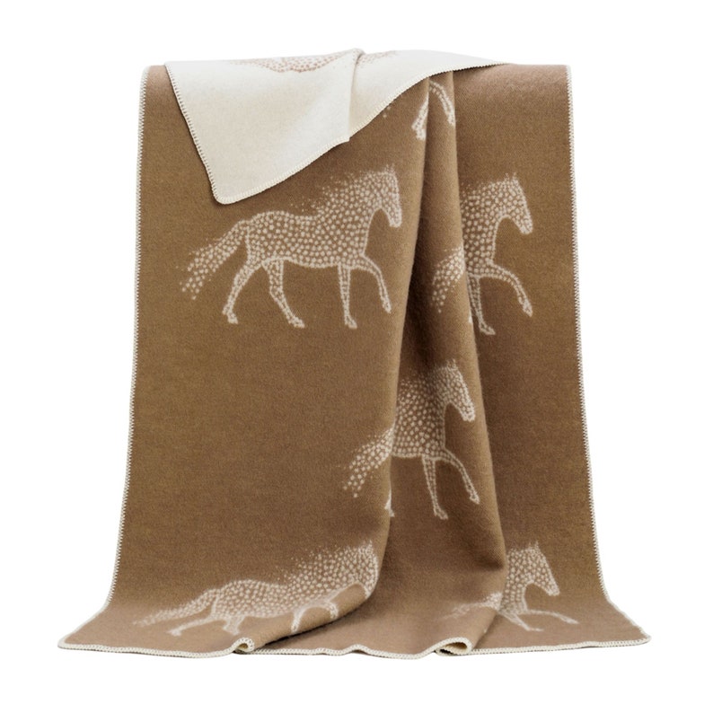Couverture en laine Dot Horse, lancer réversible marron et blanc cassé, couvre-lit équestre neutre doux, cadeaux pour chevaux image 1