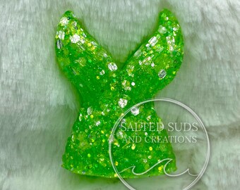 Glitter Mermaid Tail Straw Topper: Epoxy Straw Charm