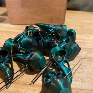 Mini green sparkle raven hair pick, mini 3D printed green and black raven hair stick