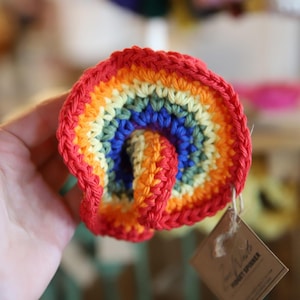 HBTQ+ Pride Möbius Strip Fidget Spinner: Handgjord virkad bomull