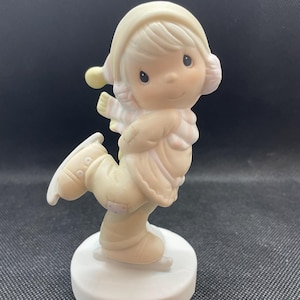 Vintage Precious Moments “Dropping In For Christmas” Figurine. Enesco E-2350.