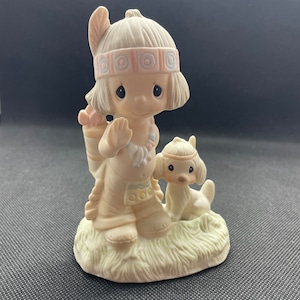 Vintage Precious Moments “O How I Love Jesus “ figurine. Original 21. E1380/B