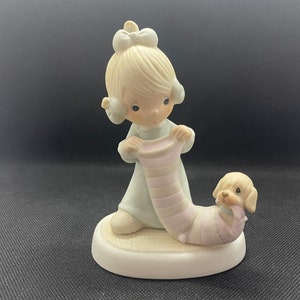 Vintage Precious Moments “Christmas Joy From Head to Toe” Figurine. Enesco E-2361.