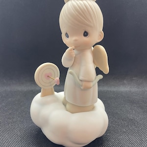 Vintage Precious Moments “Sending My Love” Figurine. Enesco 100056