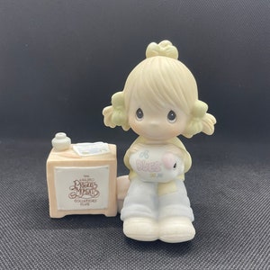 Vintage Precious Moments “Join in one the Blessings” Figurine. Enesco E-0404
