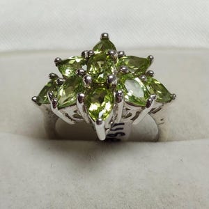 925 Sterling Silver SGF 9 Gemstones Peridot Ring Thailand 5.3 grams Size 6.75