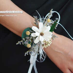 Dried Flower Corsage,Corsage,Wedding Corsage,Bridal Bridesmaid Corsage,Country Wedding Corsage,Flowers Bracelet