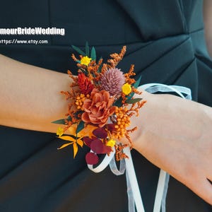Dusty orange Dried Flower Corsage,Corsage,Wedding Corsage,Bridal Bridesmaid Corsage,Country Wedding Corsage,Flowers Bracelet