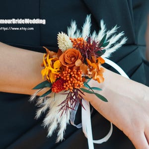 Dusty orange Dried Flower Corsage,Corsage,Wedding Corsage,Bridal Bridesmaid Corsage,Country Wedding Corsage,Flowers Bracelet